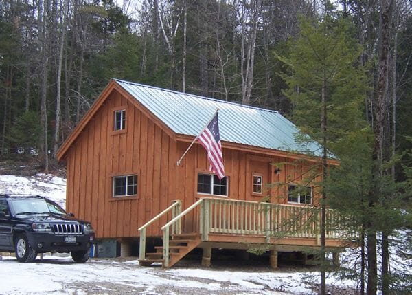 16x20 Vermont Cottage B with an Evergreen corrugated metal roof