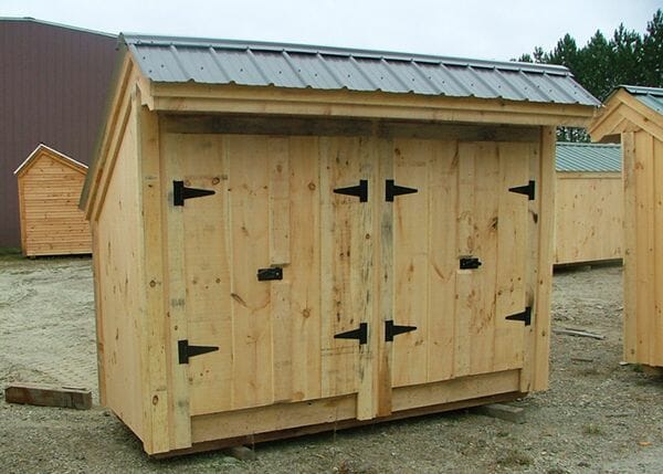 4x10 Garbage Shed with Evergreen Corrugated 29 Guage Metal Roof