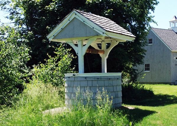 4x4 painted post and beam Wishing Well