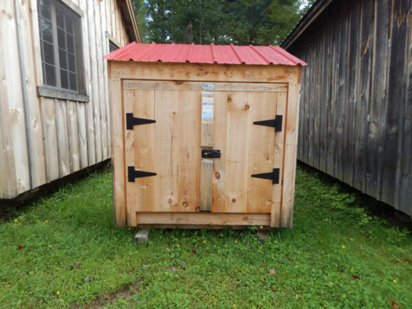 4' JCS Built 2" thick Pine Double Doors on 3x5 Garbage Bin.  Exterior view.  Black Turn latch.