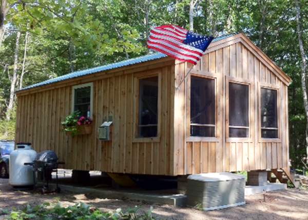 14x26 Solar Cabin - With Screened Porch