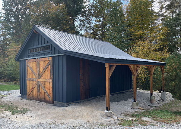 16x24-barn-with-overhang-custom-millwork-web