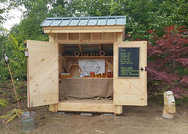 4x8-saltbox-honey-vending-booth