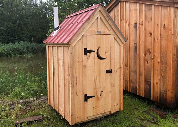 4x4 Working Outhouse - Fully Assembled