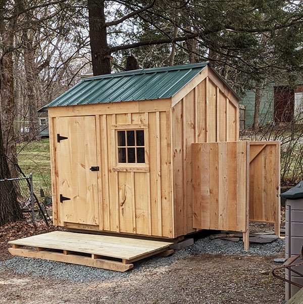 nantucket-turned-into-a-tiny-backyard-sauna-(2)-2
